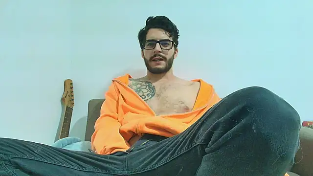 thomas_gun's Live XXX Chat