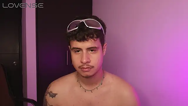 BjornSteel Adlı Modelin Canlı XXX Sohbeti