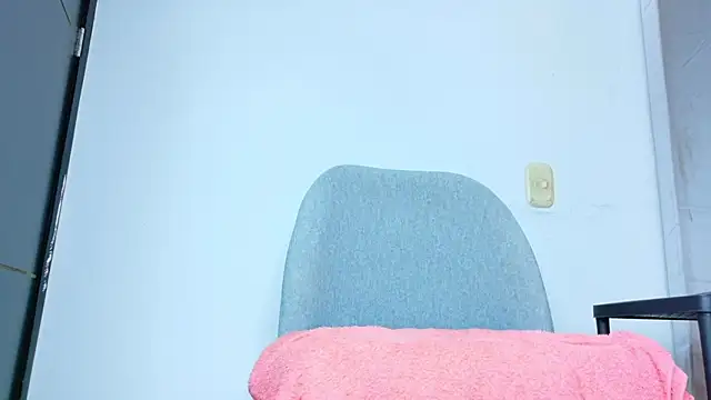 Black-gem18's Live XXX Chat