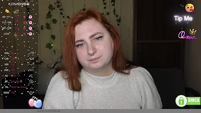 Chat +18 de Alicia_love00 ao vivo