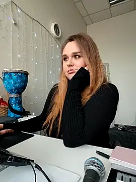 Juicy_PeachLux Chat XXX live