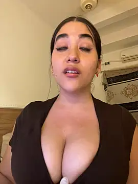 Nhefertary's Live XXX Chat