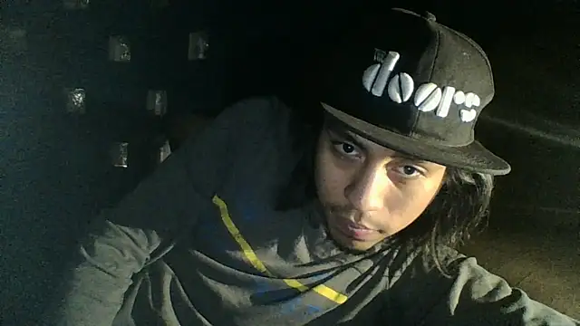 Chat +18 de AlexAlejandro13 ao vivo