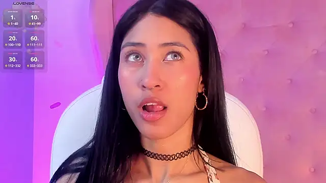 internett_sweetheart Show in webcam