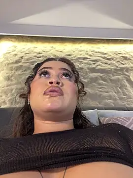 Isa__Blanc élő XXX-chatje