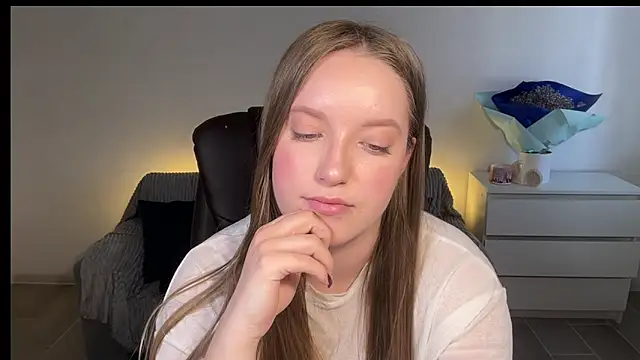 EvaMaddison 现场XXX聊天