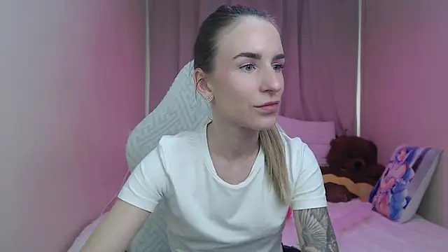 DeboraHorny Chat XXX in diretta