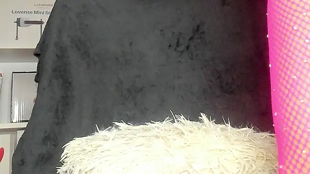 Naughtylov3's Live XXX Chat