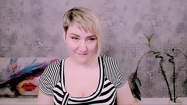 Chat +18 de Djullia ao vivo