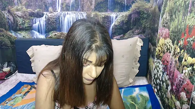 indianaquaのライブXXXチャット