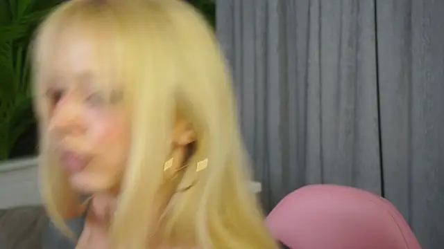 LanaReals élő XXX-chatje