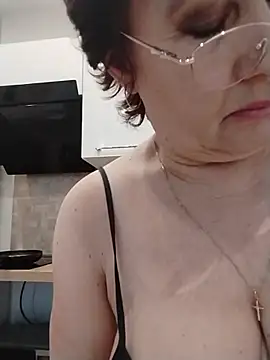 Chat +18 de SalientClean ao vivo