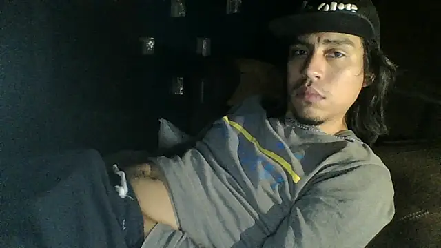 AlexAlejandro13 Live XXX-chat