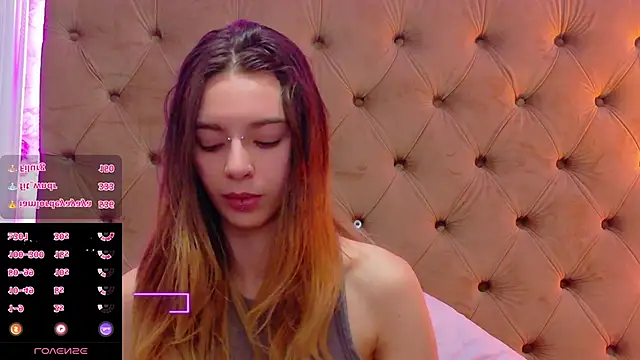 CoraVex's Live XXX Chat