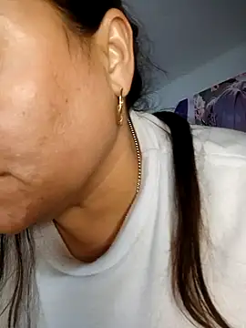 Zuleyka_69 Show in webcam