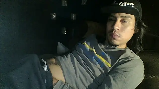 AlexAlejandro13のライブXXXチャット