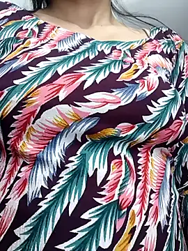 PUNAM456: διαδικτυακό σόου στην κάμερα