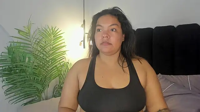 Chatroom XXX en direct de Amaranoir-