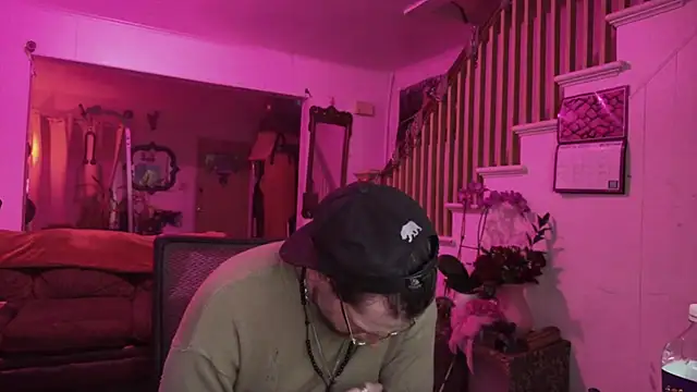 MasterDaddyCool's Live XXX Chat