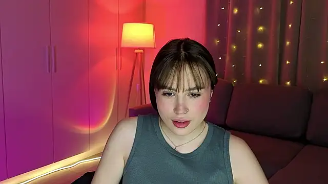 Pertunjukan Kamera Web Aurelia_Voss