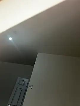 olivia_xxxxxx Show in webcam