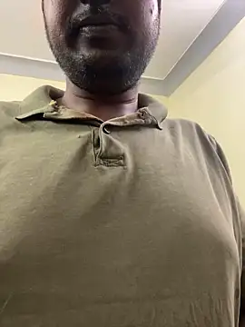 Jon410 Adlı Modelin Web Kamerası Şovu