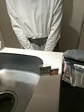 leopiii-iiJP's Live XXX Chat