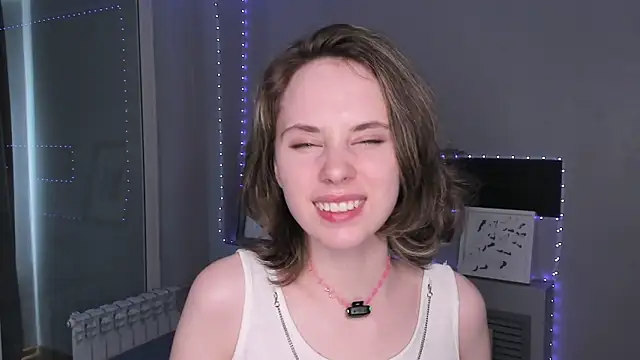 CrystaLeah: απευθείας συνομιλία ΧΧΧ