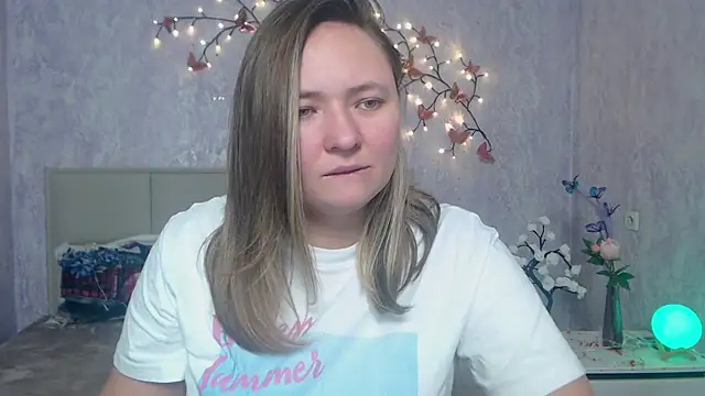 SallyVerda's Live XXX Chat