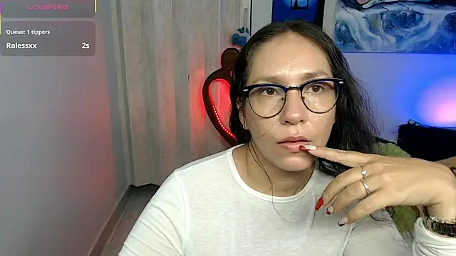 naihroby – Live XXX-chat