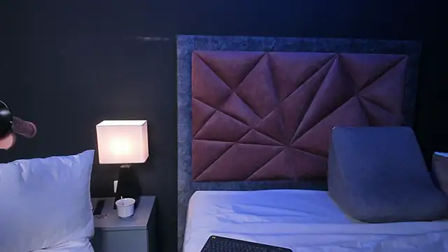 Amy_whittee Chat XXX live