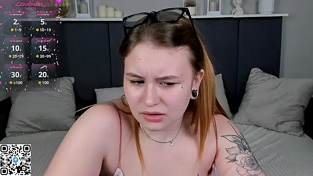 MilanaXHoney's Live XXX Chat