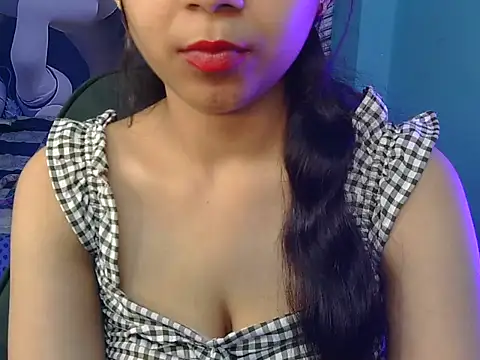 Show de its-sarika01 na webcam