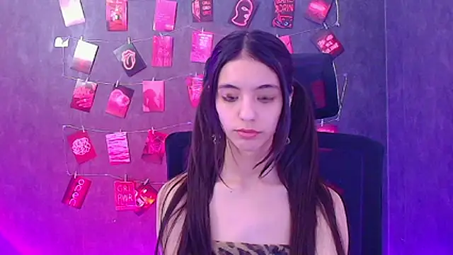 Chat XXX en directo de Aishell_