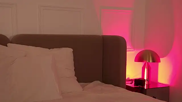 Chatroom XXX en direct de ArianaMell