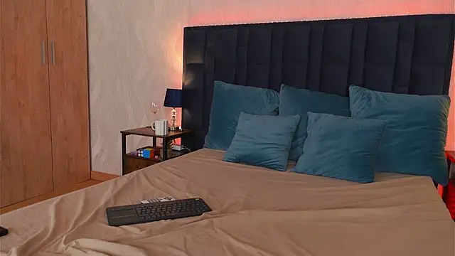 Czat XXX na żywo – LucyDeLuca