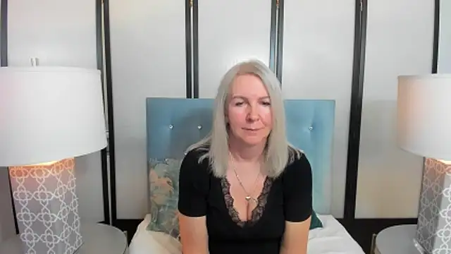 EricaTop Chat XXX in diretta