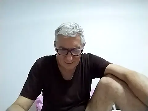 Chatroom XXX en direct de BIGUNCUTHARDCOCK