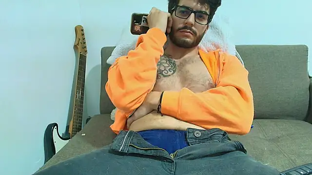 Chatroom XXX en direct de thomas_gun