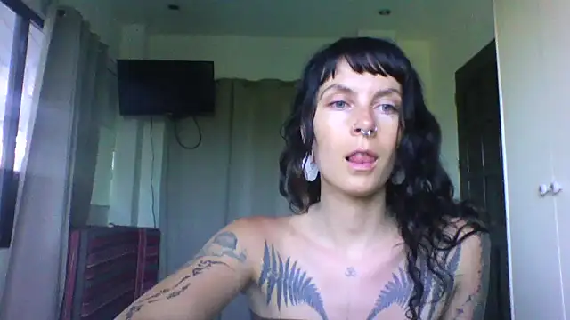 PixieCatFairy's Webcam Show