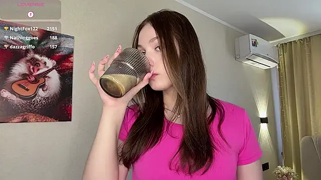 NguyetHankey's Webcam Show