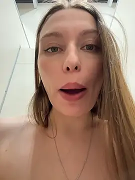 LeiaMood Live XXX Chat