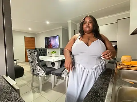 MissLola27 – Kamerová šou