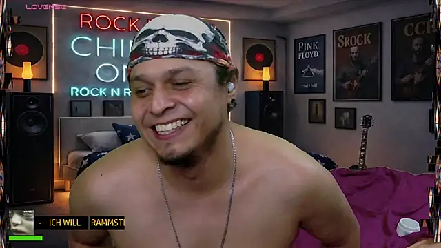 chino_roz – Kamerová šou