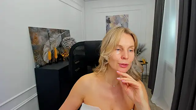 Sinty_Devis' Live XXX Chat