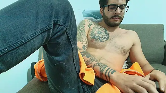 thomas_gun: απευθείας συνομιλία ΧΧΧ