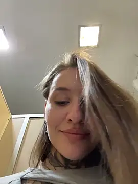 KishaMur: απευθείας συνομιλία ΧΧΧ