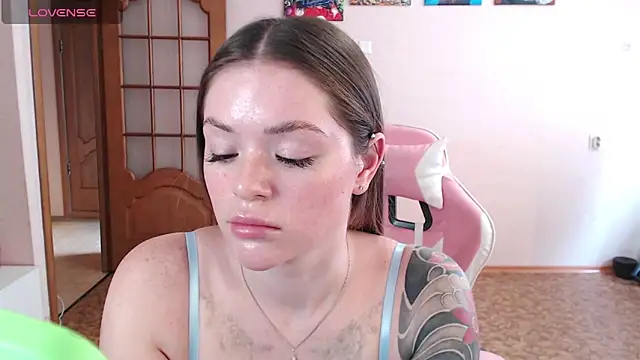 miaacattのライブXXXチャット