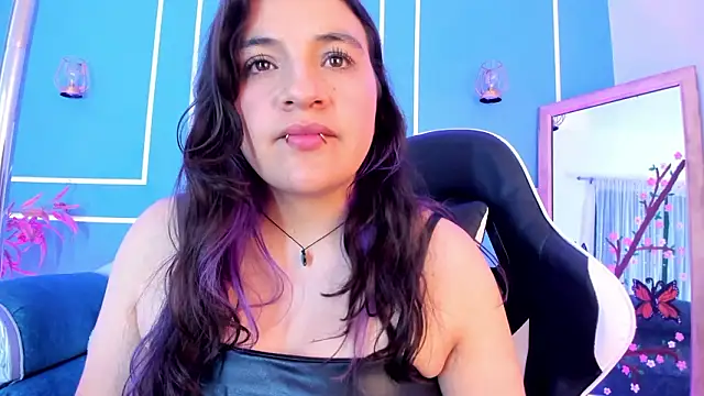 Chat +18 de TaraTaylorr ao vivo
