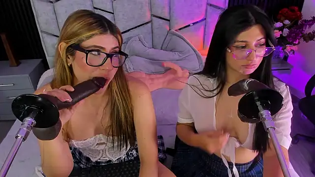 Chat +18 de Ariablakee ao vivo